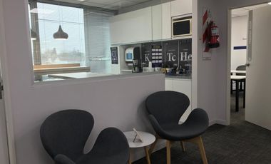 Oficina en alquiler a metros de Unicenter