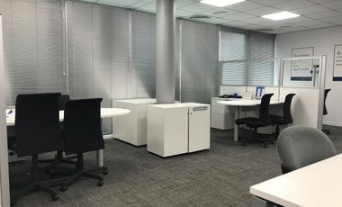 Oficina en alquiler a metros de Unicenter