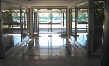Oficina en alquiler a metros de Unicenter