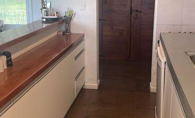 Casa en venta - 3 Dormitorios 2 Baños - 11.250Mts2 - San Miguel del Monte