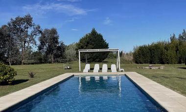 Casa en venta - 3 Dormitorios 2 Baños - 11.250Mts2 - San Miguel del Monte