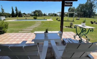 Casa en venta - 3 Dormitorios 2 Baños - 11.250Mts2 - San Miguel del Monte
