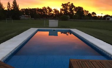 Casa en venta - 3 Dormitorios 2 Baños - 11.250Mts2 - San Miguel del Monte