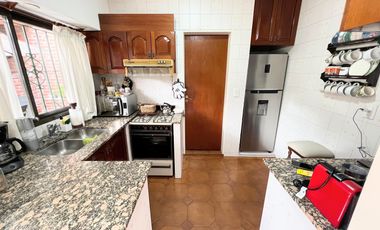 Casa 4 ambientes VENTA Lanus