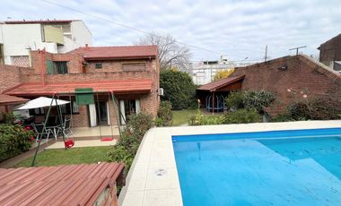 Casa 4 ambientes VENTA Lanus