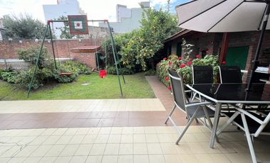 Casa 4 ambientes VENTA Lanus