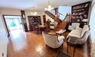 Casa 4 ambientes VENTA Lanus