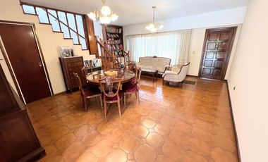 Casa 4 ambientes VENTA Lanus