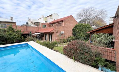Casa 4 ambientes VENTA Lanus
