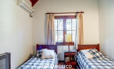 Casa de  5 ambientes en Venta en Pinamar - Fragata La Victoria 3852 - Retasada