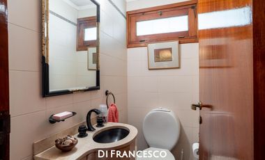 Casa de  5 ambientes en Venta en Pinamar - Fragata La Victoria 3852 - Retasada