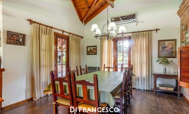 Casa de  5 ambientes en Venta en Pinamar - Fragata La Victoria 3852 - Retasada