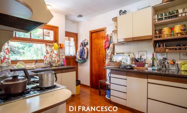 Casa de  5 ambientes en Venta en Pinamar - Fragata La Victoria 3852 - Retasada