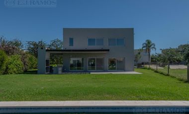 Venta de casa 4 ambientes (con RENTA) en Canton Islas PG