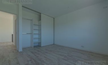 Venta de casa 4 ambientes (con RENTA) en Canton Islas PG