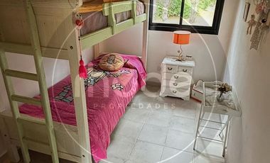 Casa de 5 ambientes en Costa del Este - Calle Las Orquideas 585