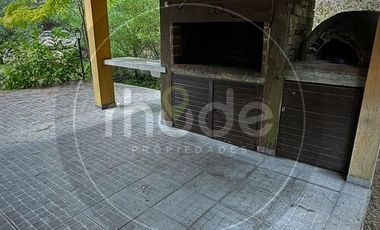 Casa de 5 ambientes en Costa del Este - Calle Las Orquideas 585
