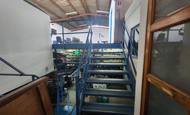 Local Comercial en Venta en Local y Galpón - 21 de Mayo Central