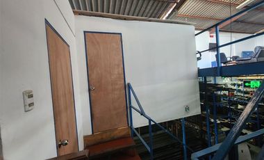 Local Comercial en Venta en Local y Galpón - 21 de Mayo Central