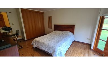 VENDO PARCELA CON CASA Y PISCINA A 5 MINUTOS DE LOS ÁNGELES