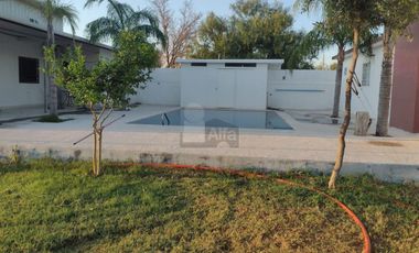 Casa en venta, China Nuevo León. En privada