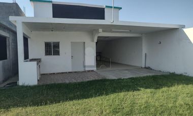 Casa en venta, China Nuevo León. En privada