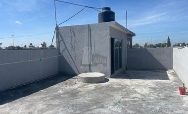 Casa en venta en Col. Bernardo Cobos, Irapuato, Gto.