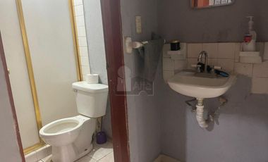 Casa en venta en Col. Bernardo Cobos, Irapuato, Gto.