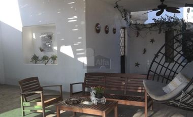 Casa de una planta con alberca propia