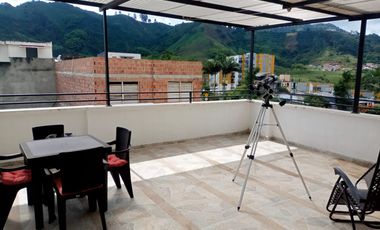 CASA EN ARRIEDO  LA ITALIA/SANTA ROSA DE CABAL