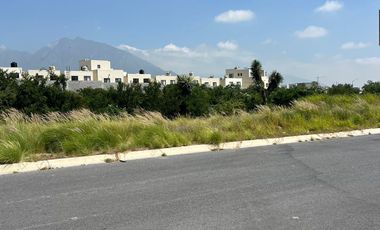 TERRENO COMERCIAL EN RENTA  DOMINIO CUMBRES