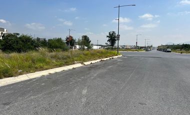 TERRENO COMERCIAL EN RENTA  DOMINIO CUMBRES