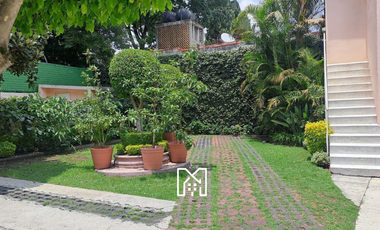 Venta de casa Coyoacán casi esq. con LaComer M. A. de Quevedo caben 13 coches