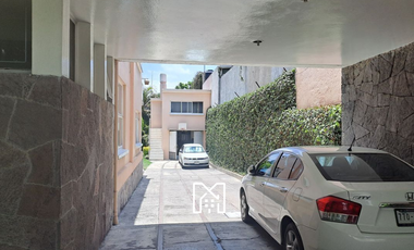 Venta de casa Coyoacán casi esq. con LaComer M. A. de Quevedo caben 13 coches