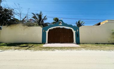 CASA EN VENTA FRENTE A MAR DE CHUBURNA.