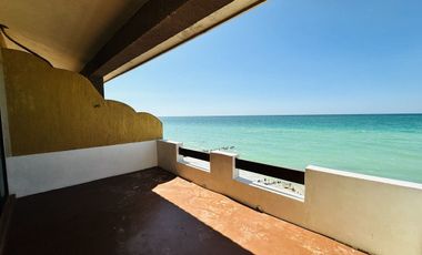 CASA EN VENTA FRENTE A MAR DE CHUBURNA.