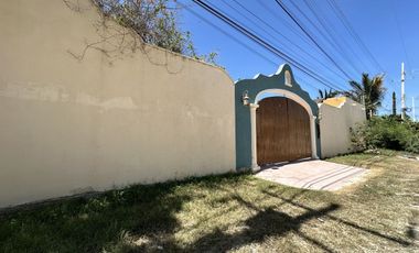 CASA EN VENTA FRENTE A MAR DE CHUBURNA.