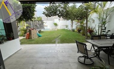 VENTA Casa  en Fraccionamiento BRISAS CUERNAVACA con ALBERCA