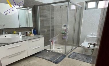 VENTA Casa  en Fraccionamiento BRISAS CUERNAVACA con ALBERCA