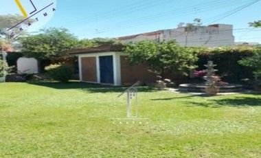 VENTA Casa en Fraccionamiento BRISAS CUERNAVACA con TEMAZCAL Y DEUNA SOLO PLANTA