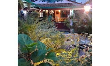 SE VENDE O ALQUILA POSADA EN BELLA VISTA 12 REC