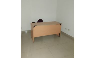 ALQUILO OFICINA EN EL CARMEN
