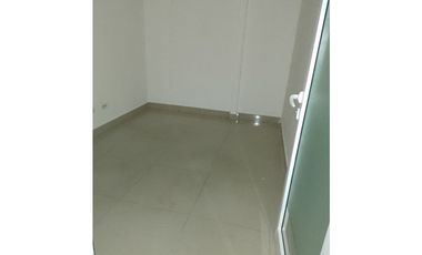 ALQUILO OFICINA EN EL CARMEN