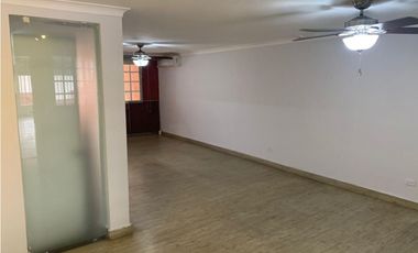 VENDO CASA EN BETHANIA  AMPLIA Y ACOGEDORA
