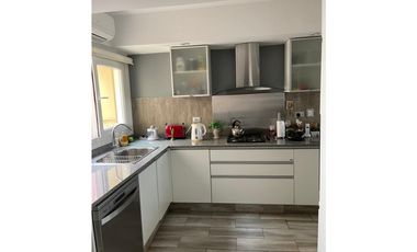 ESPECTACULAR PISO -  DIAGONAL PUEYRREDON