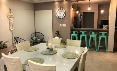 SE VENDE CASA EN LOMAS DEL REY
