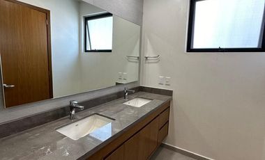 Casa en PREVENTA en Parques Vallarta