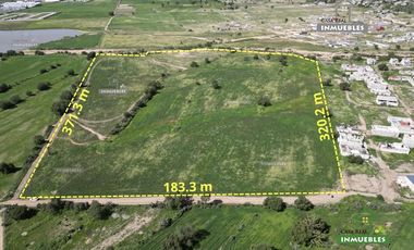 Terreno en entrada a San Pedro Huaquilpan (Autopista Mexico-Pachuca)
