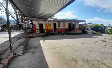 FINCA EN VENTA VIA NEIRA