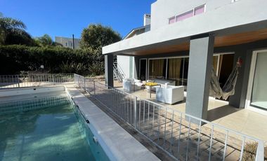 Casa a la venta en Country Barrancas
